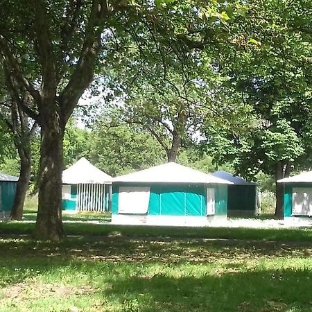 Camping Les Ombrages De L'Adour Hotel Aire sur l'Adour Bagian luar foto